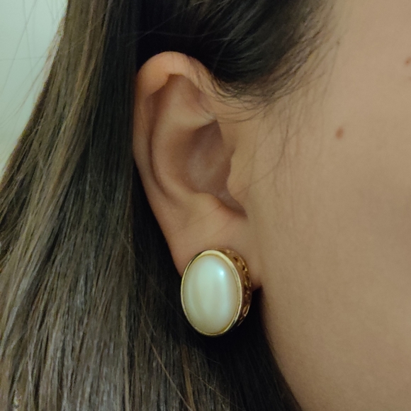 4 pairs of Vintage earrings - Picture 9 of 9